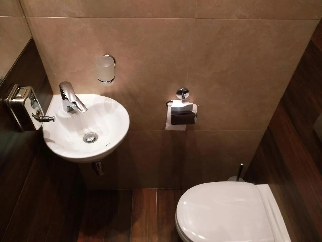 Belokorichi Hotel Kyiv 0*,  Ukraine
